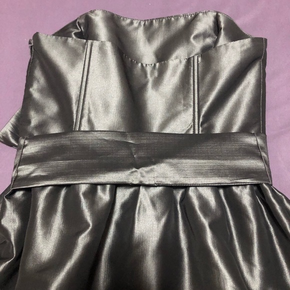 Graduation / Special Occassion Dress - Picture 3 of 4